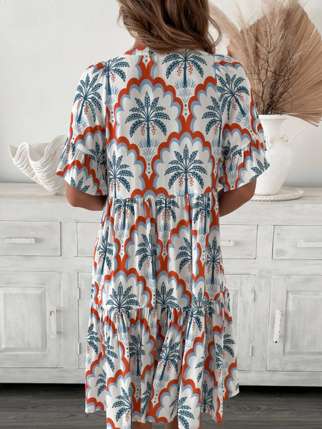 Talia - Robe-Chemise Courte en 4 Imprimés Estivaux avec Manches Mi-Longues Boutons et 2 Glands