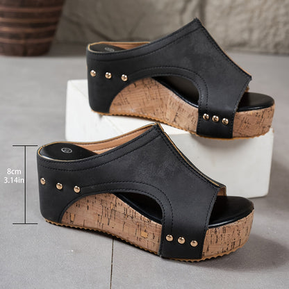 Mira - Sabots à talons compensés ouverts avec clous et cuir respirant