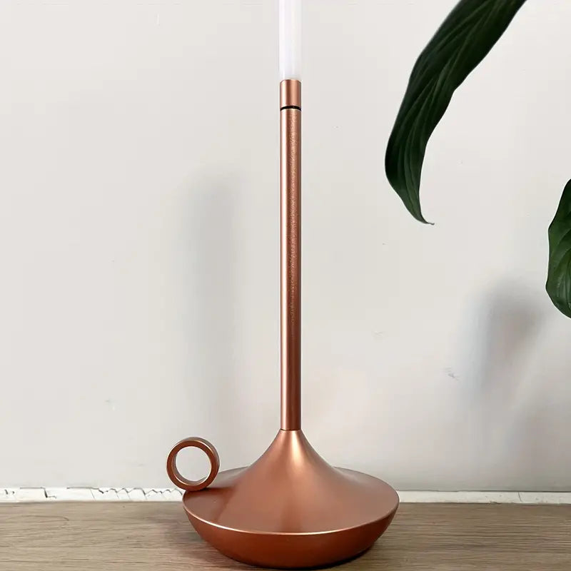 Lampe de Luxe GlowCandle à Commande Tactile avec Variateur en Forme de Bougie Gothique