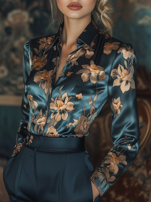 Zoé - Blouse satiné à fleurs avec boutons