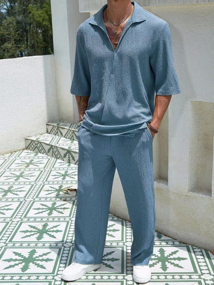 Alex - Ensemble d'Été Texturé à Deux Pièces pour Hommes avec T-shirt à Col V et Manches Mi Longues et Pantalon Large