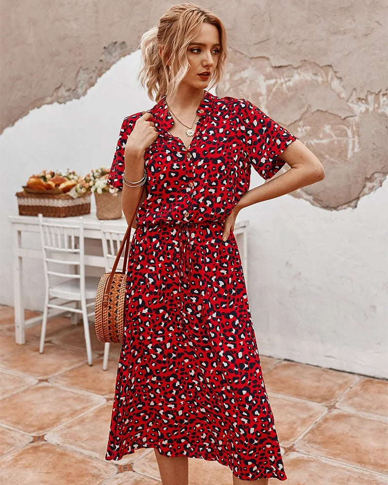 Sophia - Robe à imprimé léopard avec un chapeau en paille