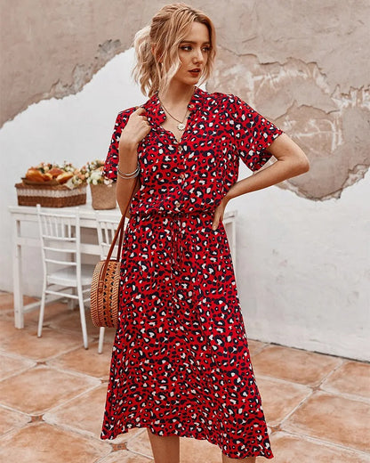 Sophia - Robe à imprimé léopard avec un chapeau en paille