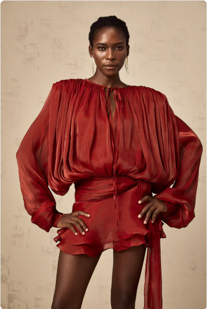 Ava - Blouse Plissée avec Détail de Col Noué