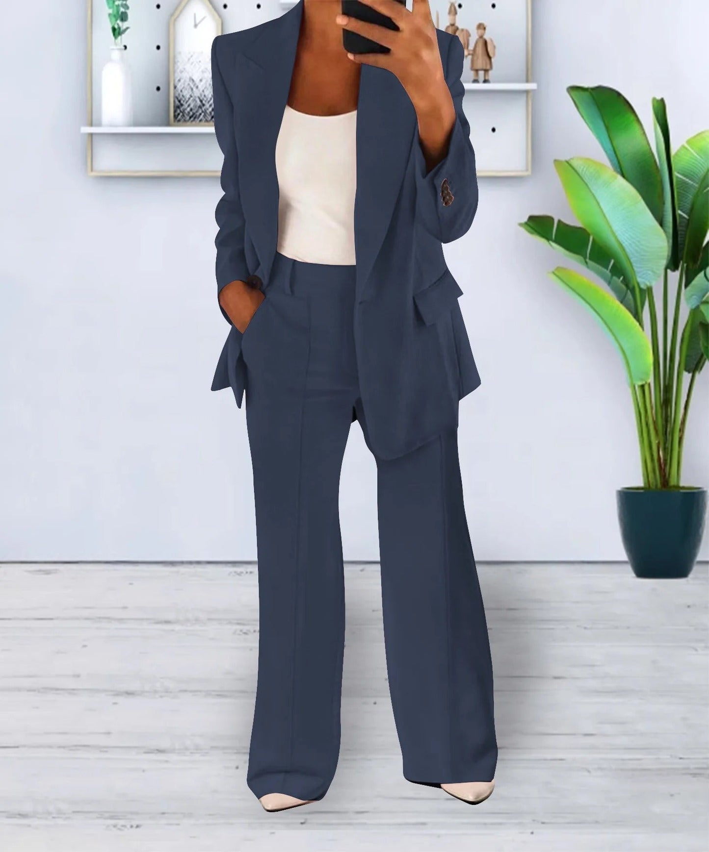 Zoe - Ensemble Blazer Ajusté et Pantalons Évasés