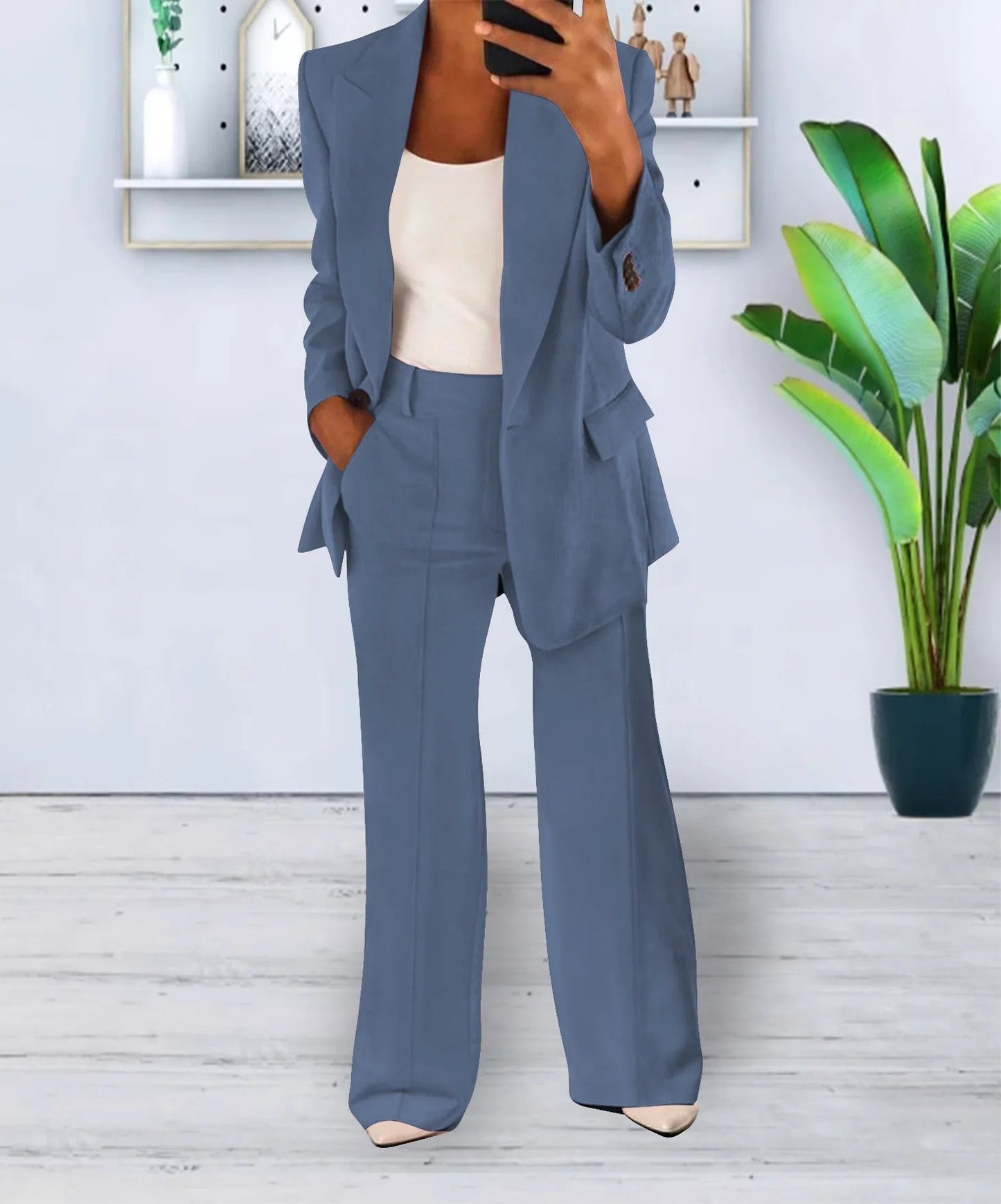 Zoe - Ensemble Blazer Ajusté et Pantalons Évasés